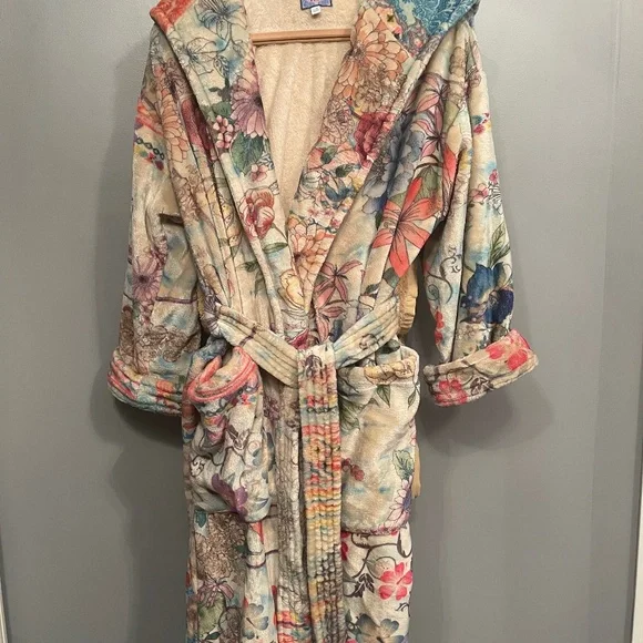 Johnny Was Robe - Picture 2 of 3